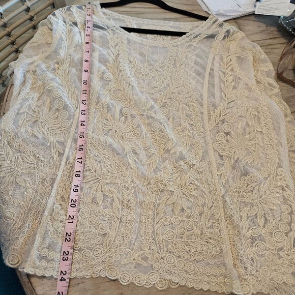 Banana USA Gold Lace Top Medium Sheer Crochet Boho Tunic Layer - Picture 7 of 8